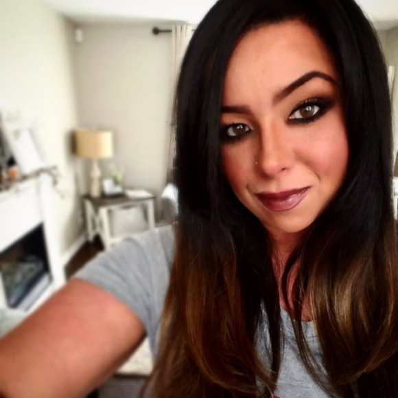 Meet your Posher - Picture 4 of 6